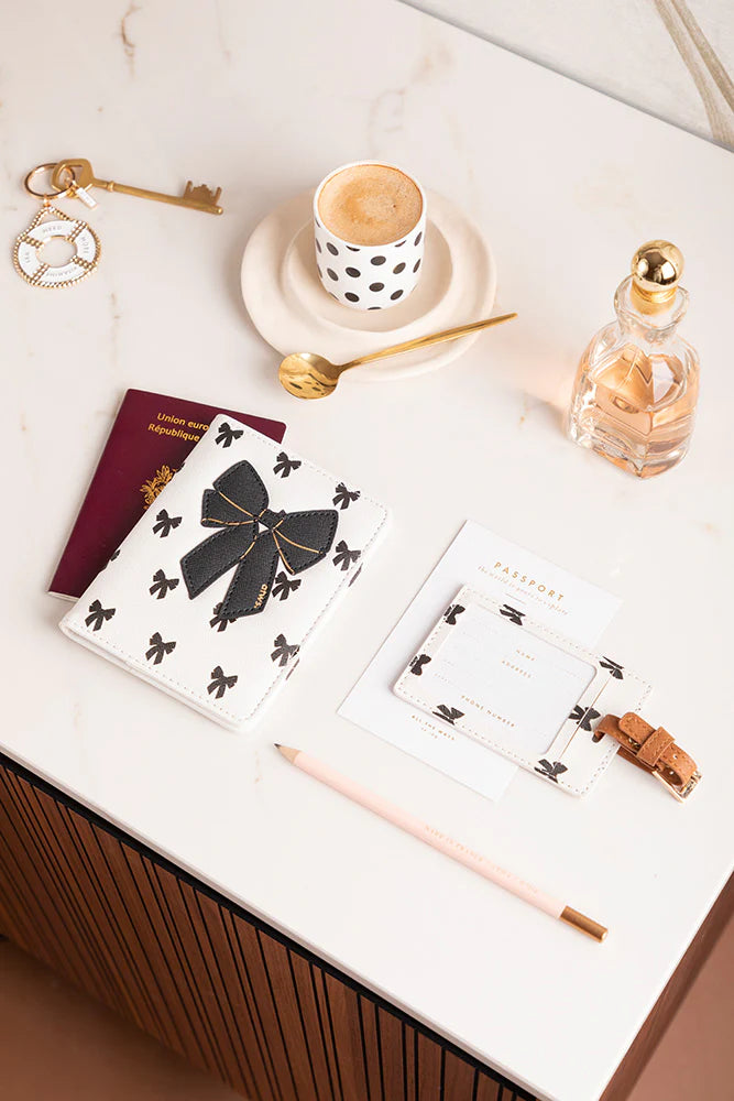 Black Bow - Travel set - All the ways to say