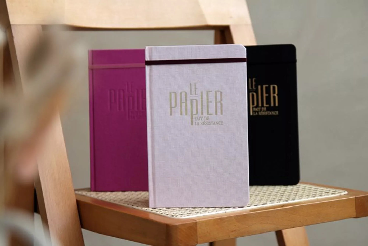 Carnet Notebook A5 Rose Poudré - 128 pages lignées - Le Papier fait de la résistance
