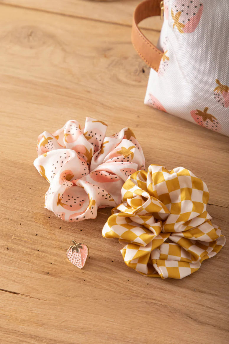 Pin’s Strawberries - All the Ways to Say